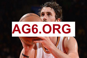 本泽马新月首秀3球1助，其转会成C罗罢赛导火索